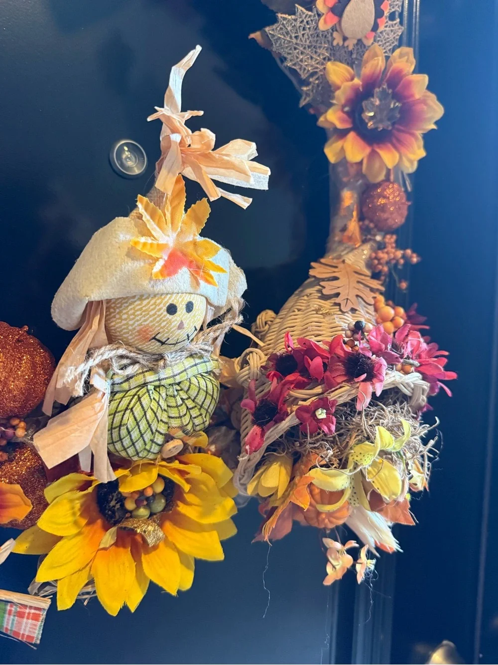 Cute Fall Thanksgiving Wreath 22” + Two Wreath Storage Bags